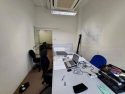 E-centre @ Redhill (D3), Factory #464643001